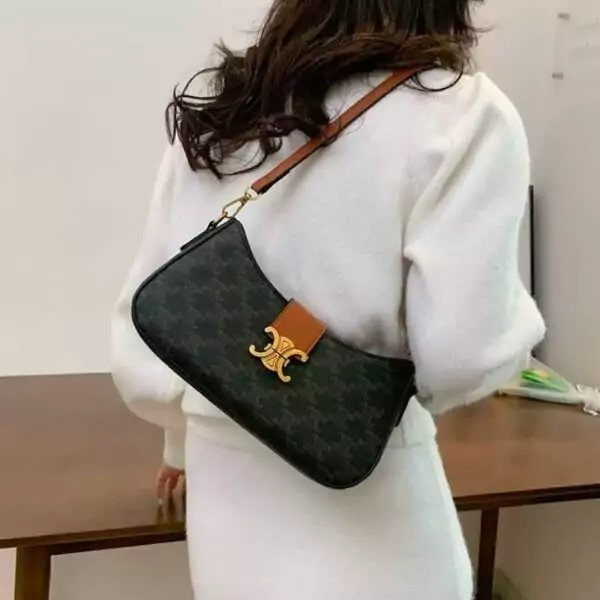 کیف زنانه خارجی چرم دوشی چرم