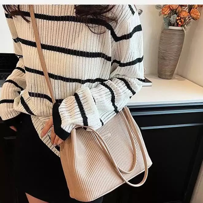 کیف زنانه خارجی چرم
