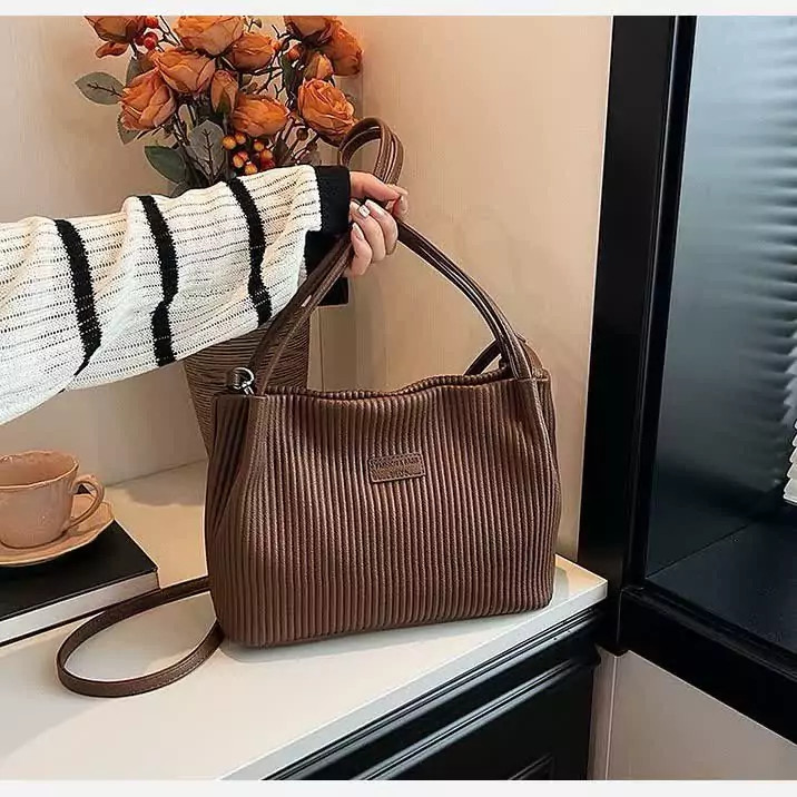کیف زنانه خارجی چرم