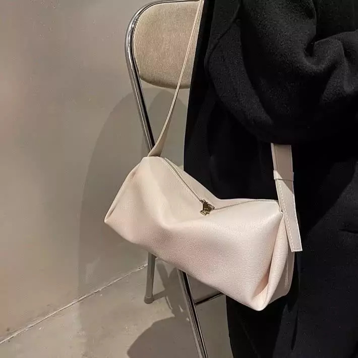 کیف زنانه خارجی چرم دوشی