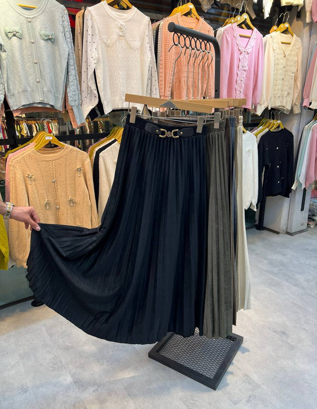 دامن زنانه خارجی مخمل پلیسه ۱۰۹